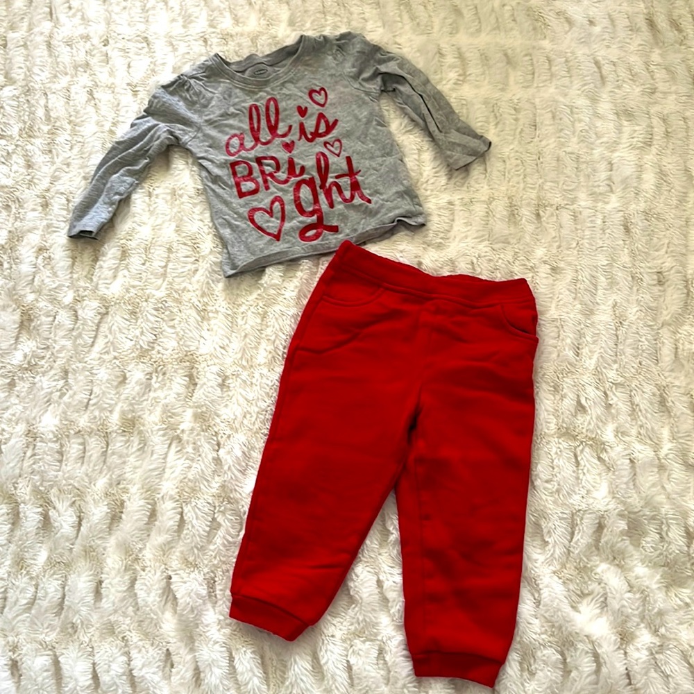 Baby girl matching set size 24 months.